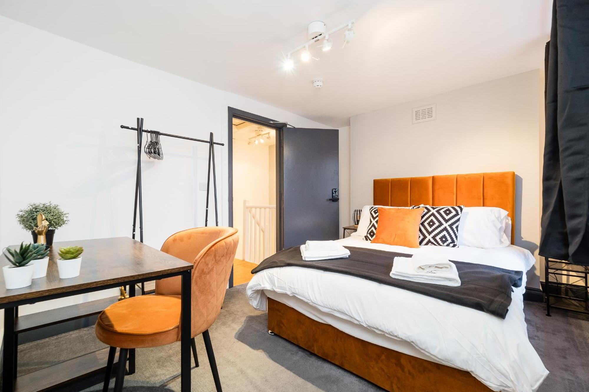 Spacious 6 Ensuite Bedroom House In Central Лондон Екстер'єр фото