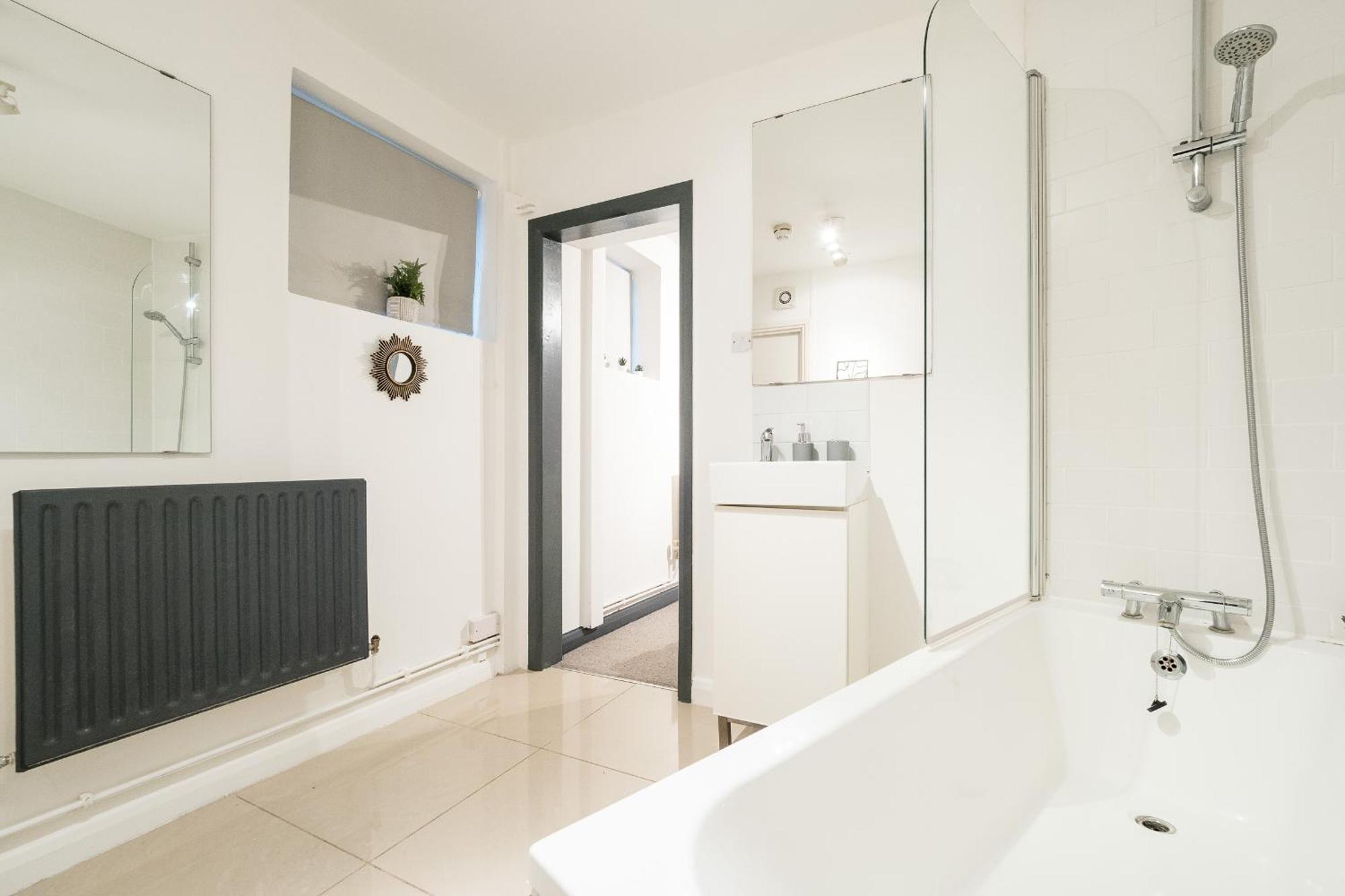 Spacious 6 Ensuite Bedroom House In Central Лондон Екстер'єр фото